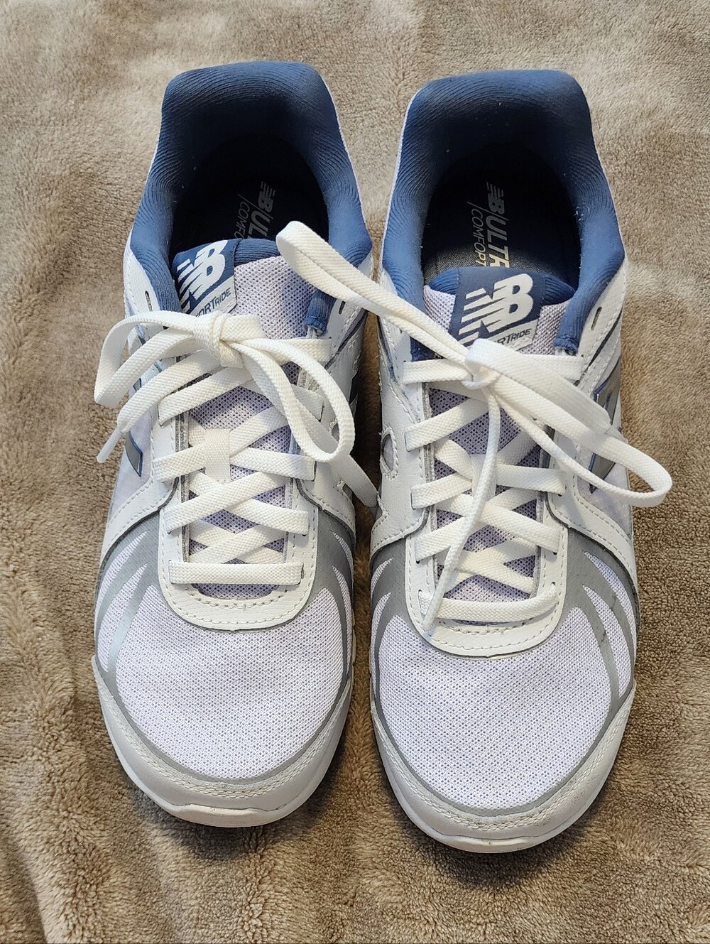 New Balance 496 V3 Women’s Walking Shoes White/Blue Size 8.5D Wide UltraSoft